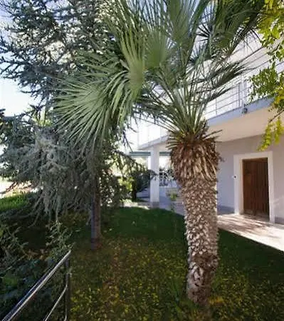 Maja Apartman *