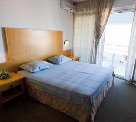 Apartman Maja *